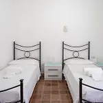 Casa Surachi E Mesu Διαμέρισμα *