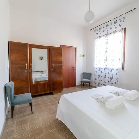 Casa Surachi E Mesu *