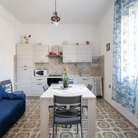 Casa Surachi E Mesu Apartment *